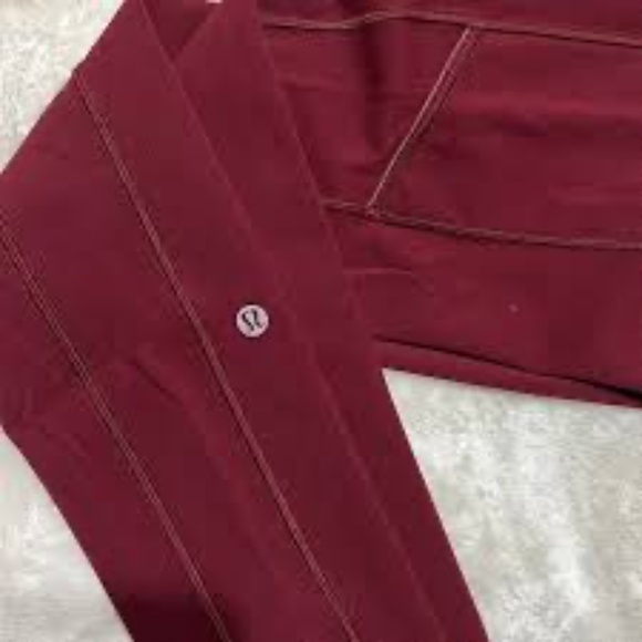 Lululemon Speed Up Tight 28" *Full-On Luxtreme - Size 4 - Picture 5 of 5